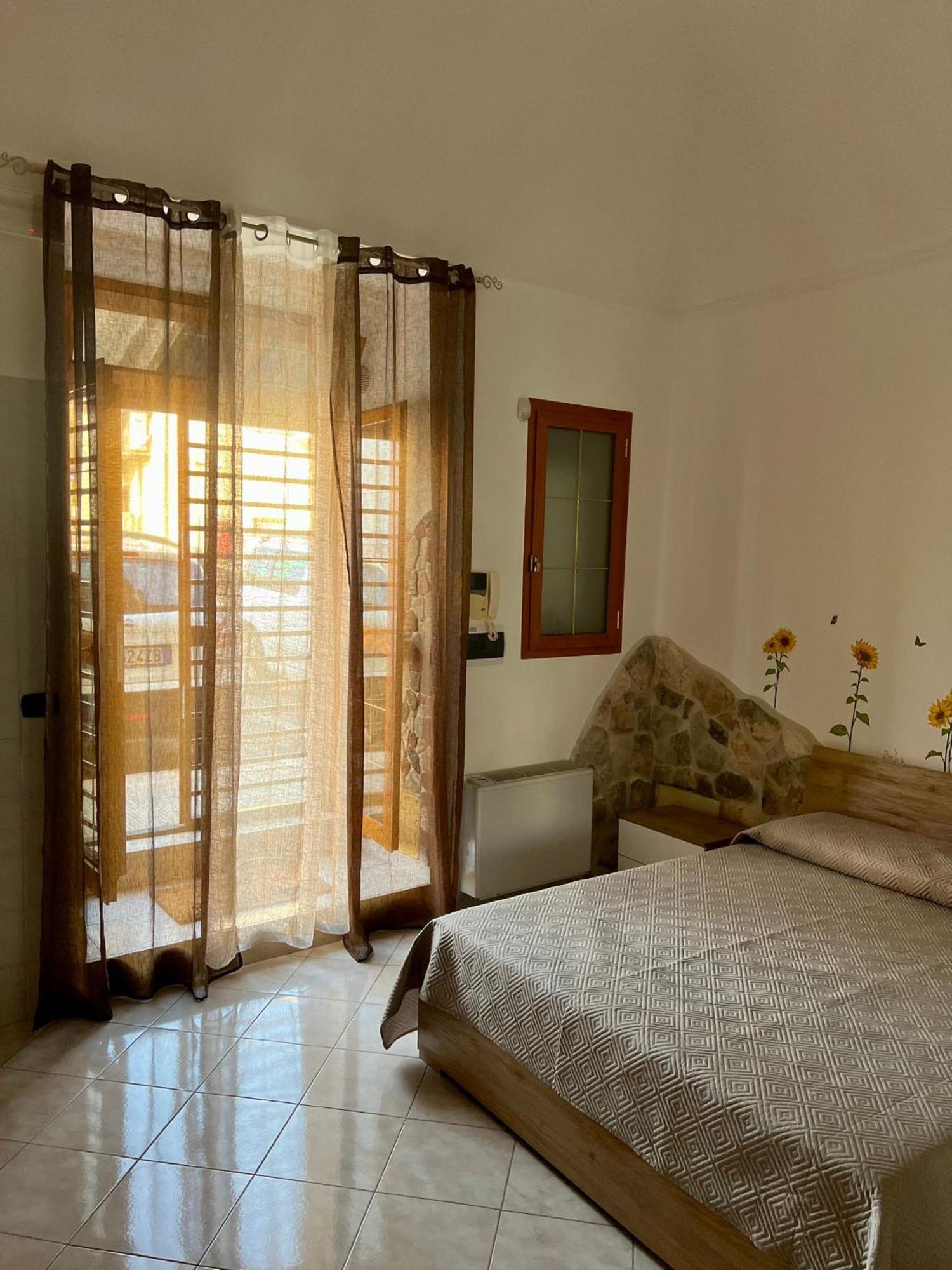 Dimora Cuoccio Bed & Breakfast Bari Dış mekan fotoğraf