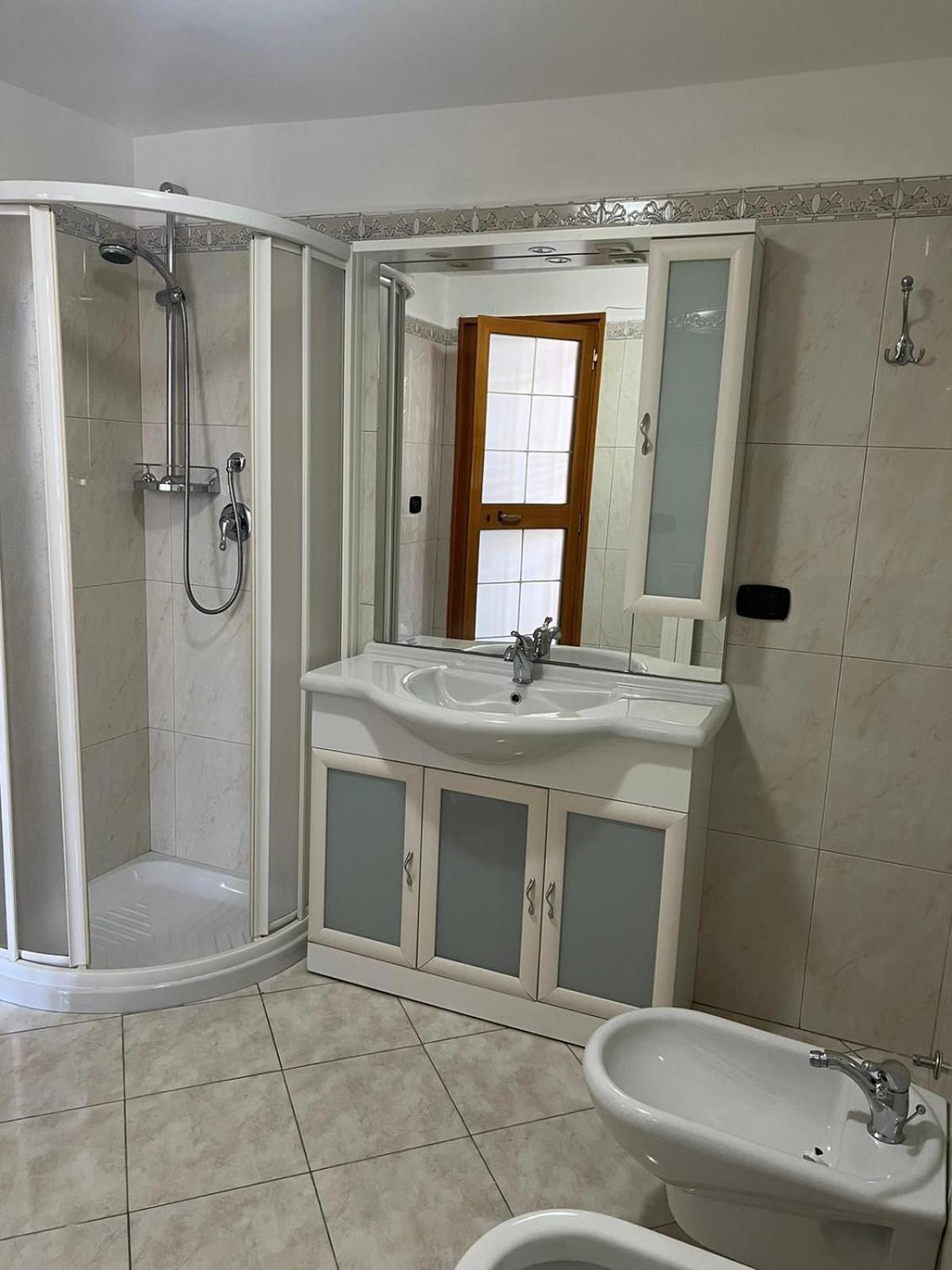 Dimora Cuoccio Bed & Breakfast Bari Dış mekan fotoğraf